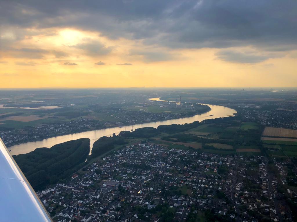 Rundflug Sonnenuntergang Cessna 172 Rhein